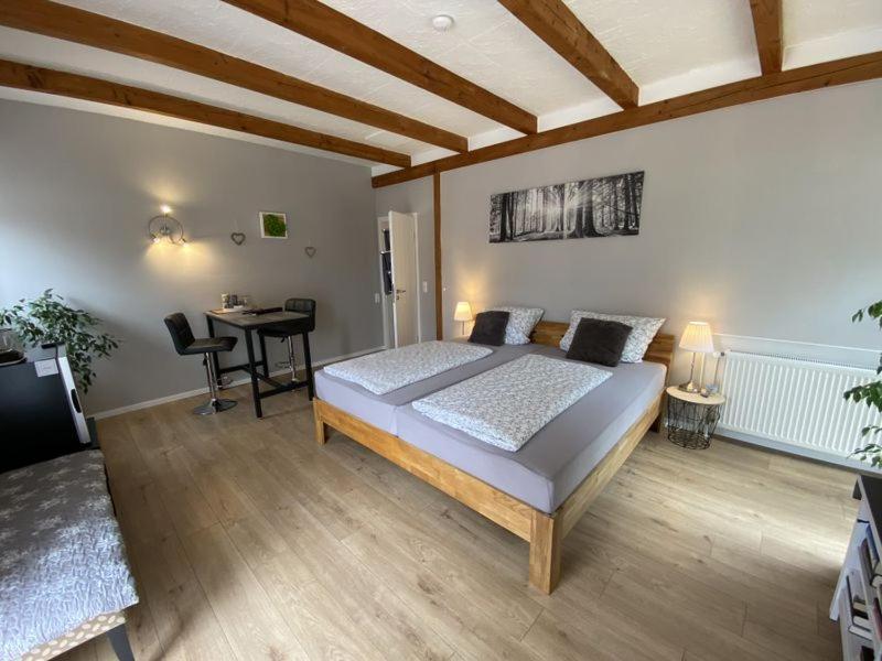 Grosses Doppelzimmer Mit Eigenem Bad Und Kuehlschrank, Frisch Saniert Friedrichskoog Kültér fotó