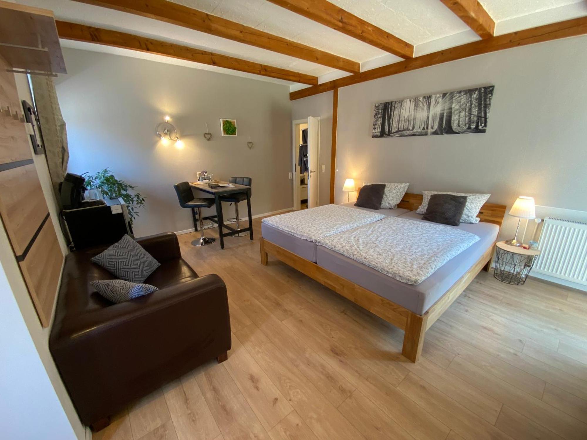 Grosses Doppelzimmer Mit Eigenem Bad Und Kuehlschrank, Frisch Saniert Friedrichskoog Kültér fotó